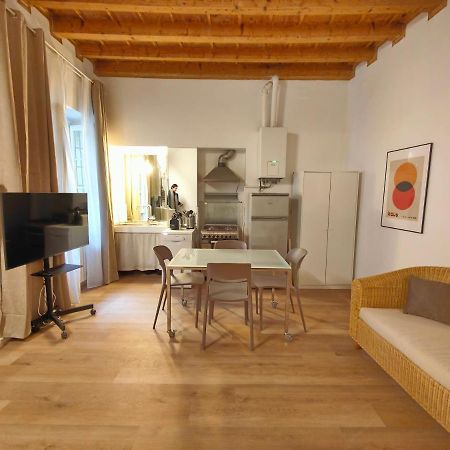 Crocetta Charme Apartment Милано Екстериор снимка