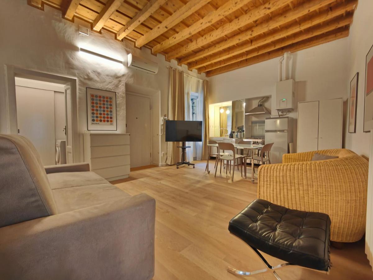 Crocetta Charme Apartment Милано Екстериор снимка